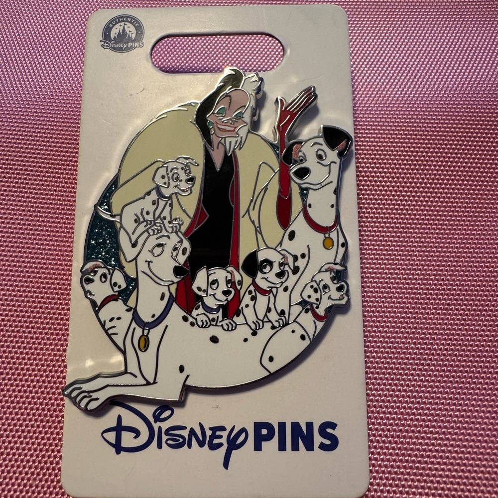 Disney 101 Dalmatians Character Cluster Pin